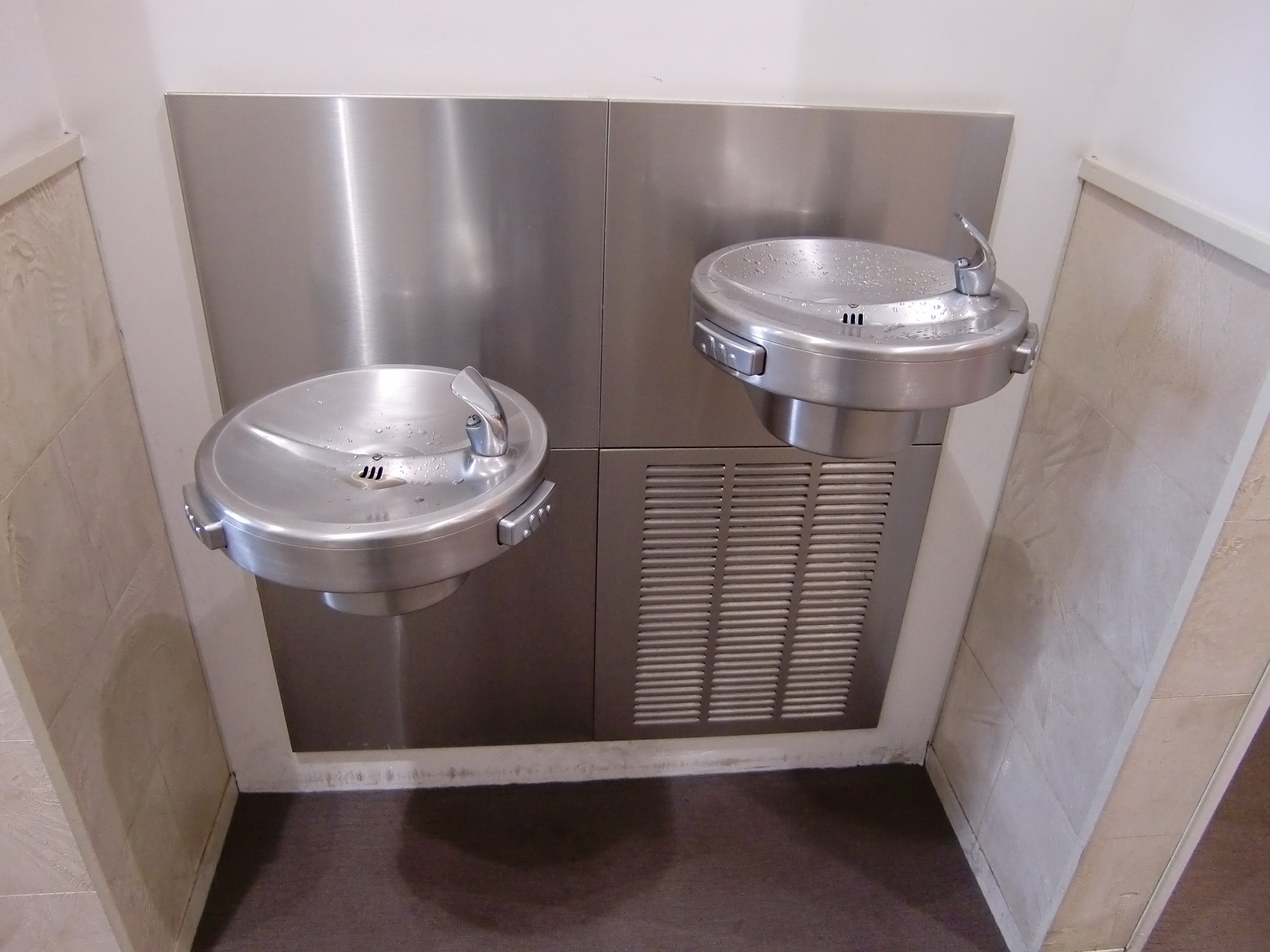 街のオアシスを増やそう 水do